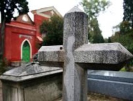 Cerrado por las inundaciones el cementerio viejo de Coslada