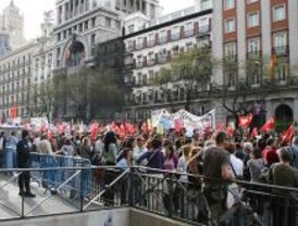 Unas 4.000 personas se manifiestan por la enseñanza pública