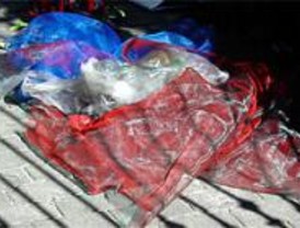 Un plástico capaz de eliminar cualquier tipo de microorganismo dañino