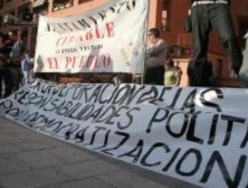 Coslada se manifiesta contra la vuelta de Ginés Jiménez