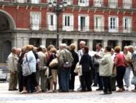 La Comunidad expedienta a nueve empresas por emplear guías turísticos no oficiales