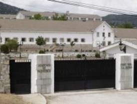 Defensa prepara el fin del aislamiento de la base de Hoyo al remitir la gripe