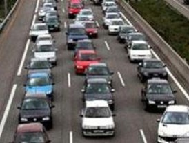 Más de 10 kilómetros de retenciones en la M-40 entre Mercamadrid y Coslada