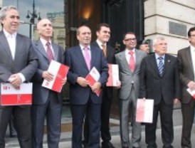 Los alcaldes entregan el Plan Estratégico del sur