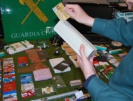 Desarticulada una red que clonaba tarjetas