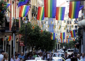 Denuncian agresiones a un grupo de jóvenes al grito de "maricones"