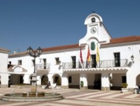 El PSOE echa a dos ediles cuya ausencia en un pleno permitió subir el sueldo de los concejales
