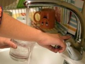 Madrid es de las comunidades donde más se bebe 'agua del grifo'