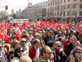 La Comunidad se agarra al paro de diciembre frente a las exigencias de oposición y sindicatos