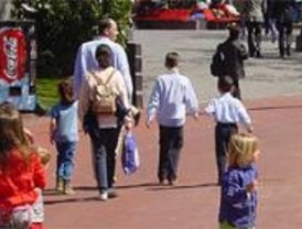 Cada integrante de una familia numerosa tendrá un carné acreditativo