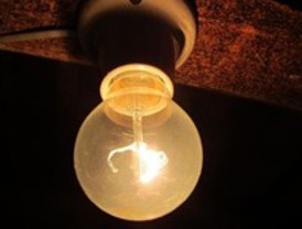 Industria congelará el recibo de la luz en octubre