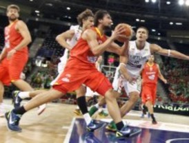 España se gusta y vence a Lituania