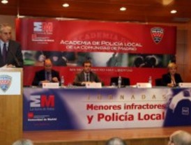 Policías locales se forman en materia de menores infractores