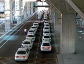 Los taxistas consideran 'una tomadura de pelo' las tarifas