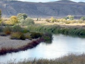 Impiden que llegue gasolina a aguas del Jarama