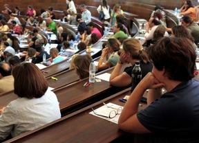 Concluye la 'megaoposición' sanitaria con el examen a fisioterapeutas y pediatras