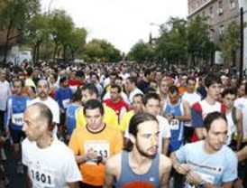 El keniano Kibet gana la 'Carrera de la Ciencia'