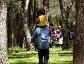 Más de 500 familias participan en la primera Escuela de Padres de Las Rozas
