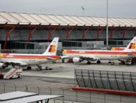 Iberia cancelará casi 400 vuelos esta semana por la huelga de tripulantes de cabina