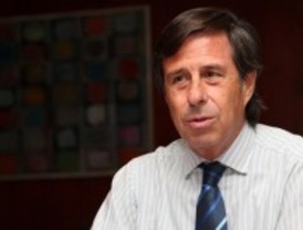 García de Vinuesa pide a Castro que dimita 'urgentemente' como presidente de la FEMP