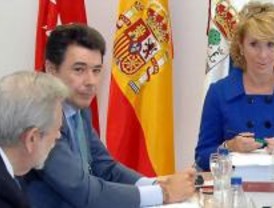 Aguirre y Gómez lanzan un órdago a Génova y Ferraz por Caja Madrid