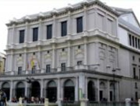 Más de 3.000 personas visitan el Teatro Real en la jornada de puertas abiertas