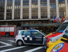 Un pequeño incendio en el Hotel Miguel Ángel provoca el desalojo del edificio