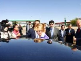 Aguirre: 'Es una vergüenza que se suba el sueldo a los funcionarios'