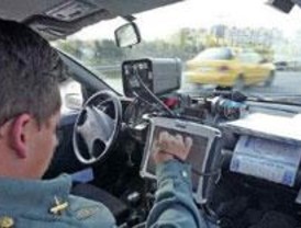 Detenido el conductor de un turismo por circular a 189 Km/h