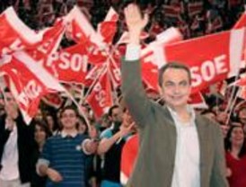 Zapatero pide el voto a los que están 'hartos de la derecha'