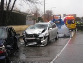 Herido grave un conductor al chocar con otro vehículo