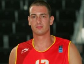 Antonio Bueno mejora en el hospital