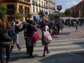Más de 300.000 alumnos de Secundaria inician este miércoles las clases
