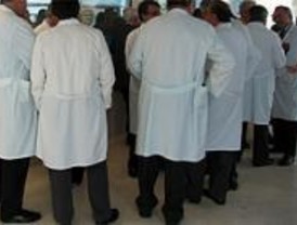 10 días más de huelga de médicos de Asuntos Sociales