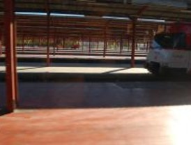 UGT convoca paros en la venta de billetes de Renfe en Atocha y Chamartín