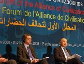 Gallardón dice que las ciudades favorecen el diálogo entre individuos