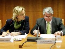 Los empresarios piden a Aguirre que simplifiquen los trámites ambientales