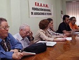 Las AAVV se encerrarán en los distritos contra las privatizaciones en sanidad