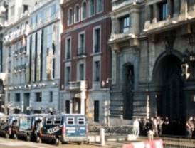 21 furgones para 200 manifestantes