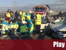 Herido muy grave tras chocar con un camión en la R-3