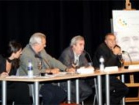 Ramonet inaugura el Club Internacional de Debate de Alcorcón