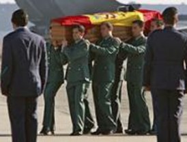 Emotivo funeral de Estado por el agente Raúl Centeno