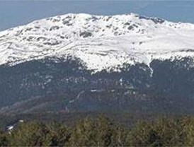 Unas 200 personas piden la protección de la Sierra de Guadarrama