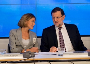 Rajoy mantiene a Cospedal y sitúa a Casado como la nueva imagen del PP