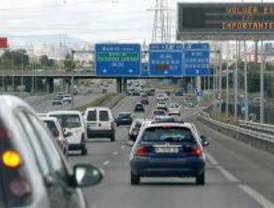 Tráfico denso en la A-6 por el retorno de San Isidro