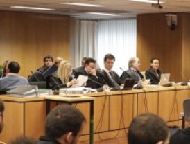 El jurado popular comienza a deliberar sobre el 'caso Ussía'