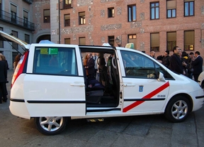 Los taxis de Madrid podrán llevar publicidad en las puertas