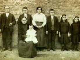 Parla presenta la exposición 'Fuimos, somos y seremos'