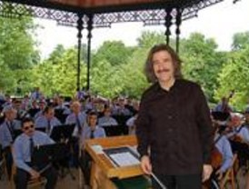 Luis Cobos, en el parque de El Retiro