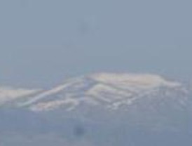 Navacerrada y La Pinilla permanecen cerradas, pero Valdesquí abre algunas pistas